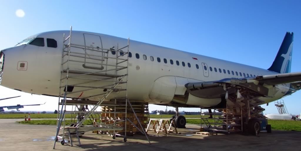 Airliner disassembly and parts reclamation at the Cotswold Airport 