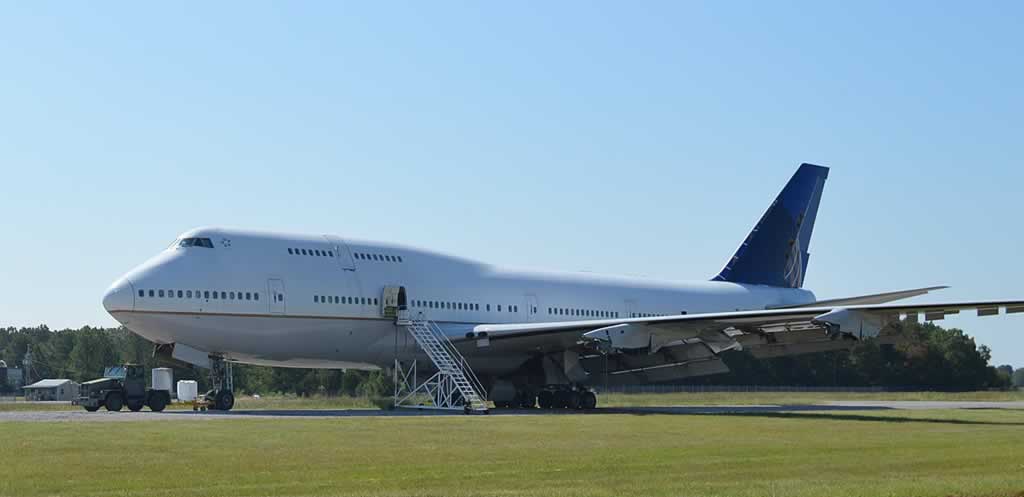 United Airlines Boeing 747 at the Tupelo Regional Airport in Mississippi